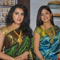 Archana, Poonam Kaur Inaugurate CMR Shopping Mall - Gallery | Picture 91419